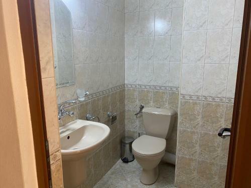 Hostal Hotel Atanasov 1