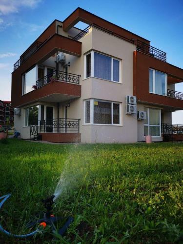 Niko's Sea View Apartments Deluxe