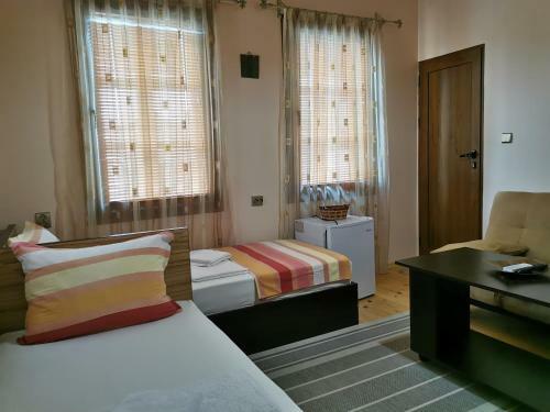 Hostal Old House