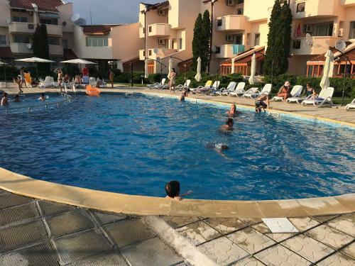 Apartment In Holiday Village Ravda