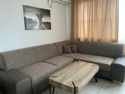 Sunny Days Luxury Apartment