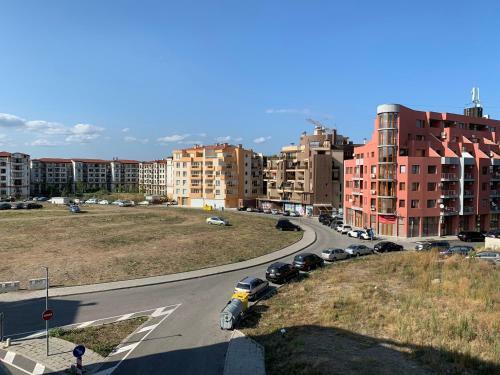 Sunny Days Luxury Apartment