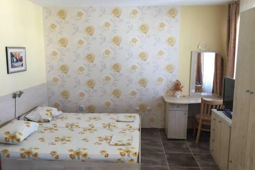 Apartment Olia - Three Bedroom Flat With Great View Next To Beach