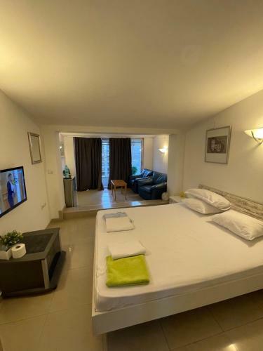 Hostal Ivo's Guest Rooms