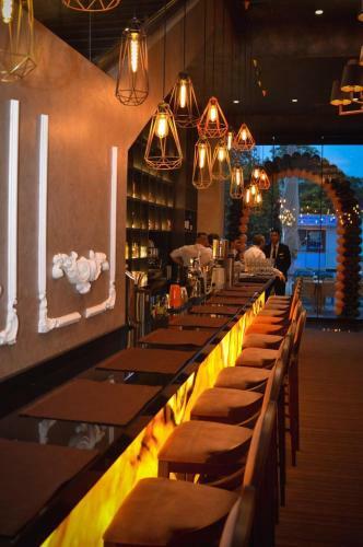 Hostal Atlas House Luxury Suites