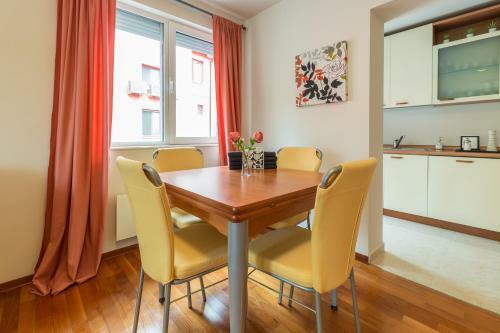 *la Primavera* - Spacious Apartment In Top Centre