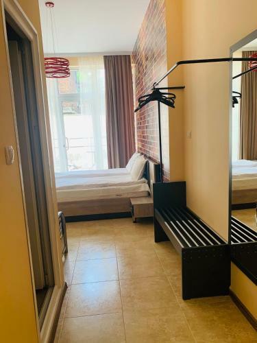 Hostal Agora Studios