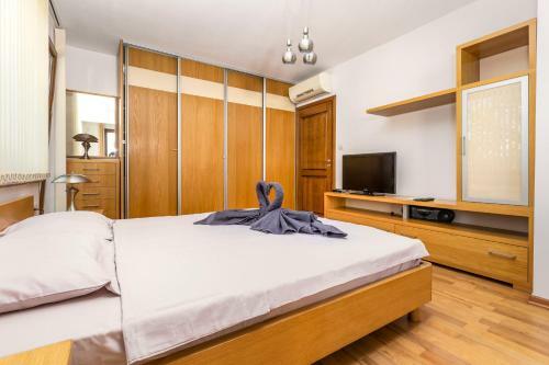 2bd-2bthr Apartment Close To The Ancient Town