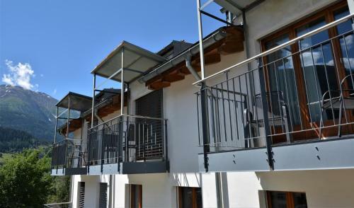 Bed & Breakfast Hotel Restaurant - Strauss Walliser Kanne