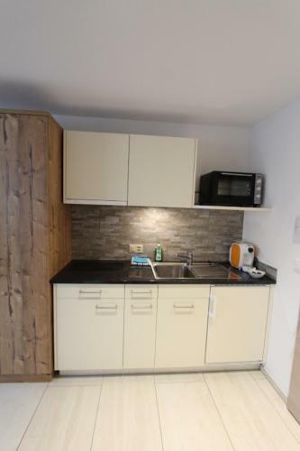 Apartment-haus Gr�nichen