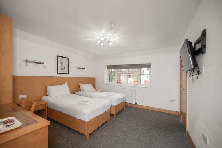 Bed & Breakfast Flexistay Sutton Aparthotel