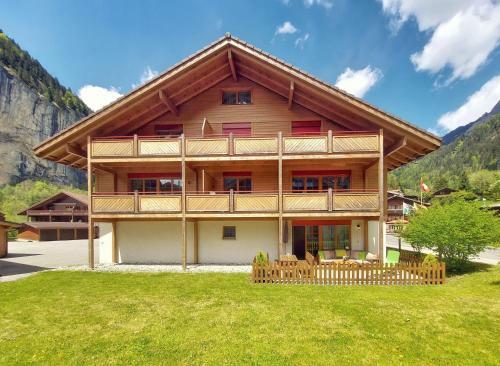 Apartment Breithorn - Beautiful Waterfall Valley Home