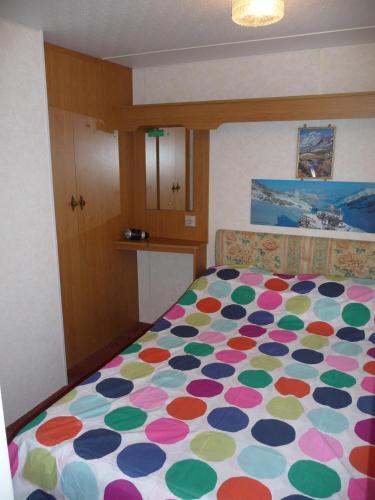 Altogold Swiss Holidays At Manor Farm 5*