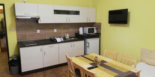 Apartamentos Booking Tr?n�