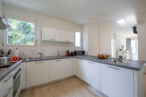 City Lake Apartment