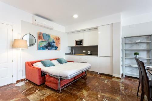Apartamentos Rg Florida Muralla Alc�zar