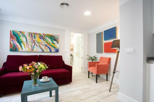 Apartamentos Rg Florida Muralla Alc�zar