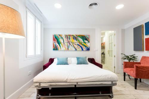 Apartamentos Rg Florida Muralla Alc�zar