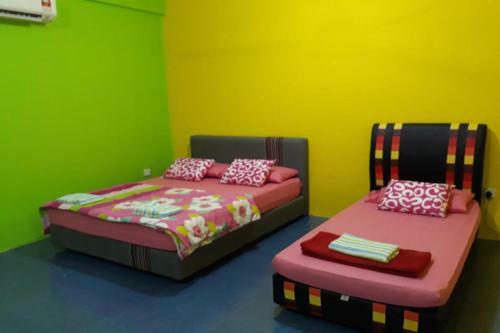 Hotel Oyo Home 90215 Awani Homestay