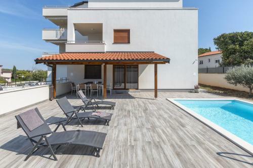 Apartment Volme With Private Pool