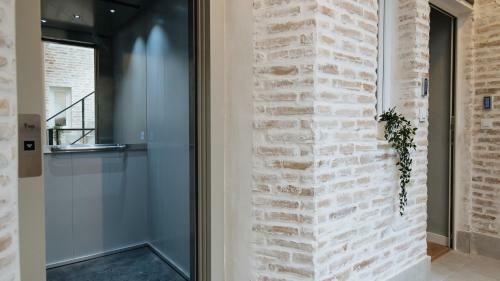Lola 14 Suite Apartment