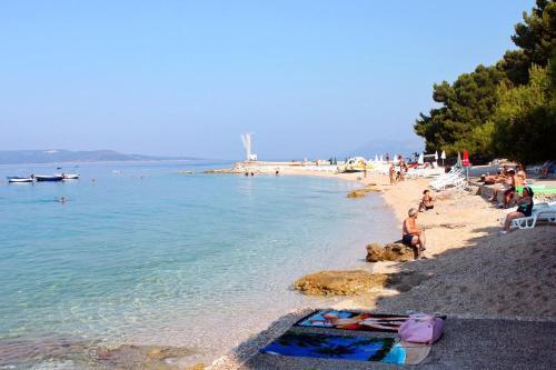 Apartments With A Parking Space Makarska - 17709