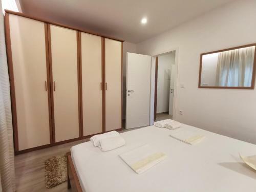Apartments Tonkita With Jacuzzi