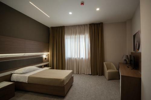 Building Hotel