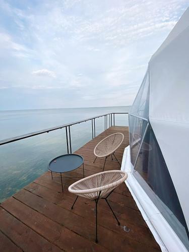 Minimalist. Glamping