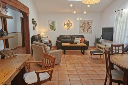 Villa Celeste, Con Wifi, Piscina Privada Cerca Cesar Manrique