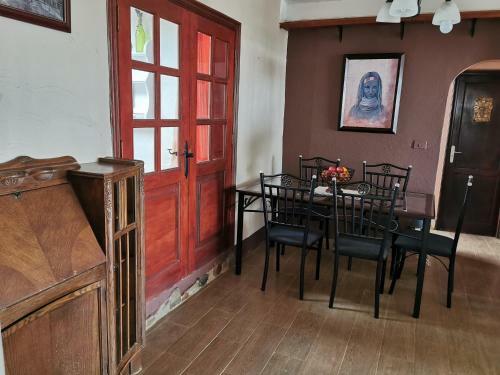 Casa De Gato Rustic Finca