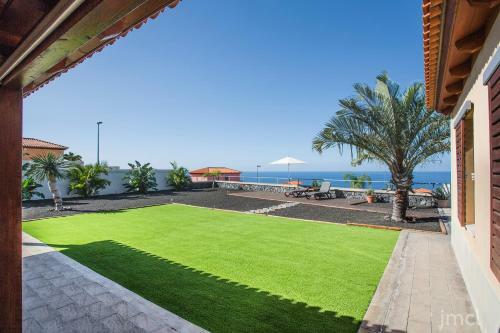 Casa Tagoro A Place To Live Facing The Ocean