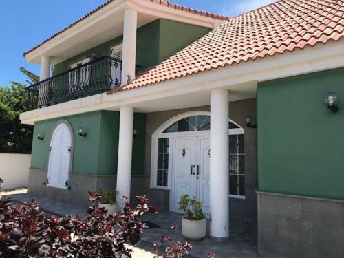 Villa Canarias