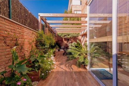 Apartamento Bonito Duplex Con Piscina En Barcelona&playa