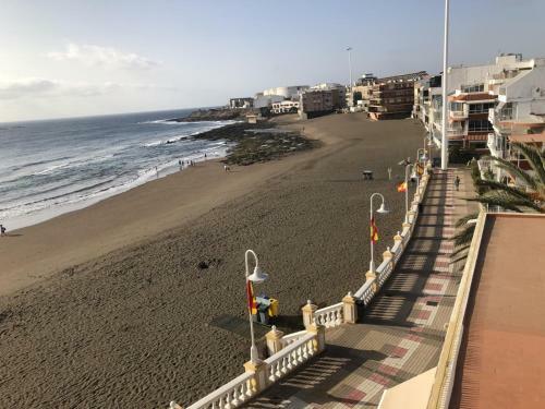 Apartamento Espectacular En Primera L�nea de La Playa
