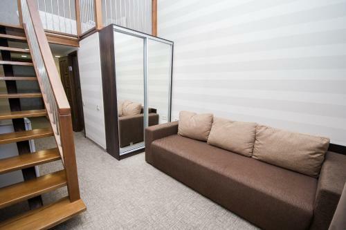 Aura Hotel & Aura Hostel