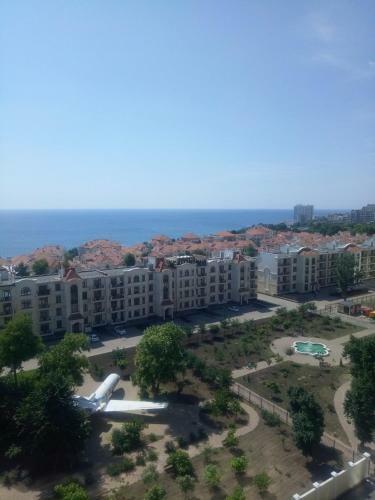 Apartment On Frantsuz'ky Bulvar