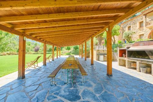 Rustic & Scenic Mas Corbella Cottages By Angel Host