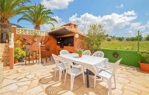 Nice Home In Teulada With 6 Bedrooms