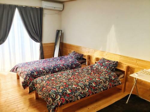 Hostal Hibari Guesthouse