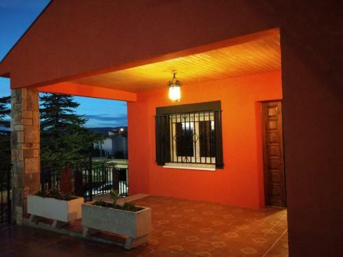 Casa Naranja