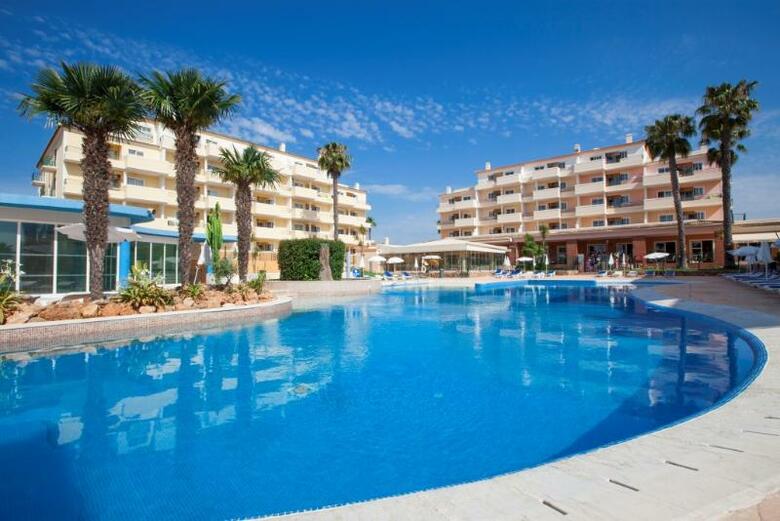 Aparthotel Vitor's Plaza