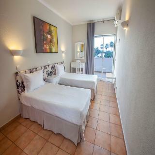 Aparthotel Vitor's Plaza