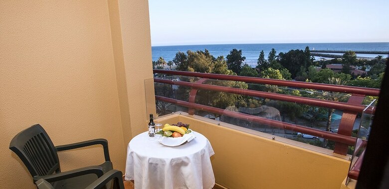 Hotel Dom Pedro Marina