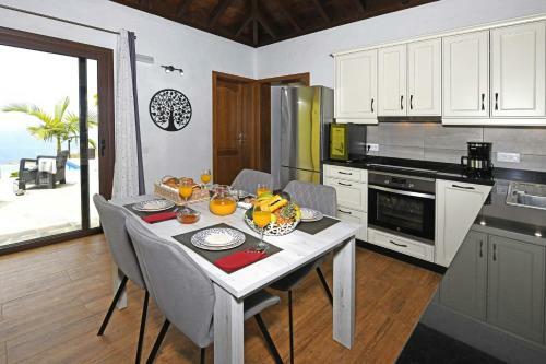 Casa Pino Arujo