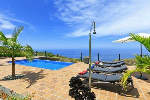 Casa Pino Arujo