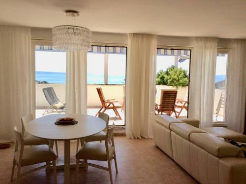 Beach Apartment Lux View