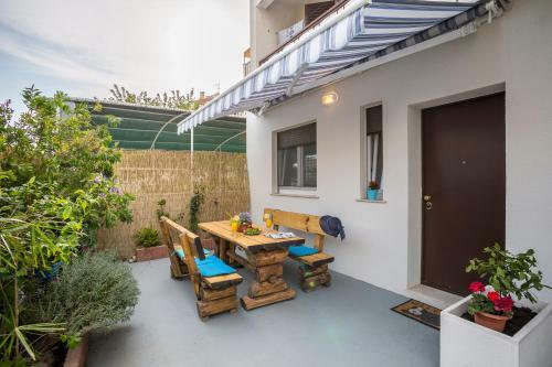 Lusea Apartments