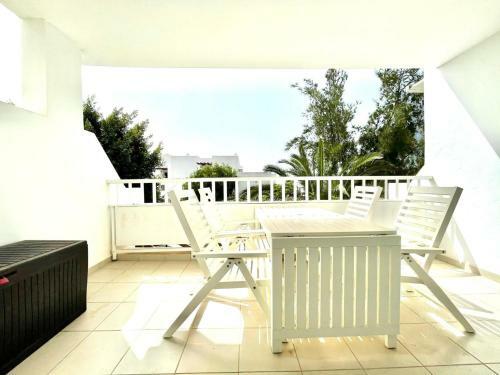Dream Apartment, Wifi, Pool, Near The Los Charcos Beach