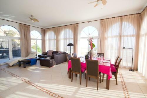 Stunning Detached Villa With Unspoiled Views - All You Need And More!